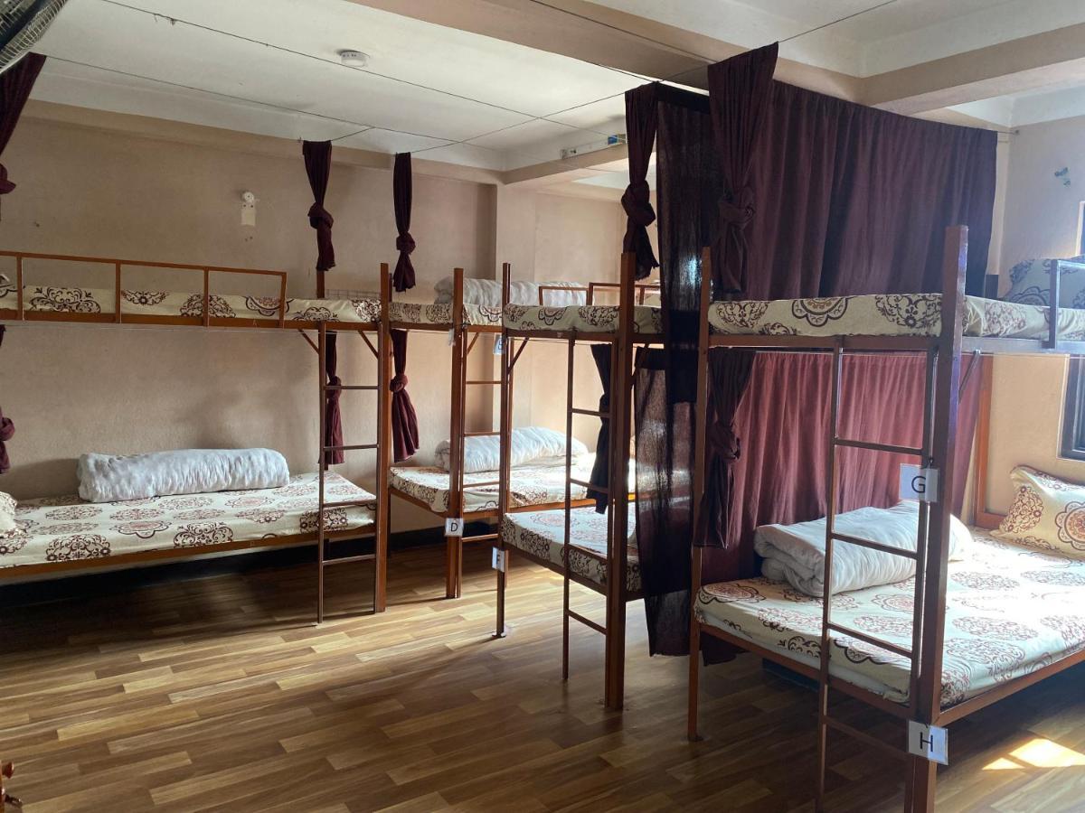 Planet Nomad Hostel Катманду Екстер'єр фото