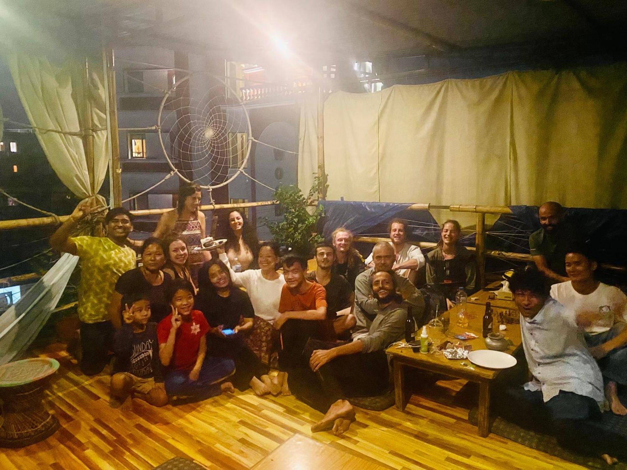 Planet Nomad Hostel Катманду Екстер'єр фото